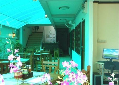Junior House Vandrehjem Chiang Mai Eksteriør billede