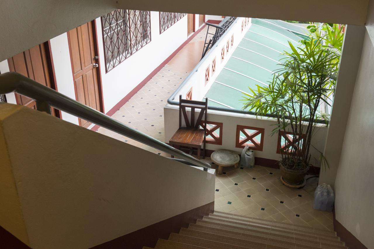 Junior House Vandrehjem Chiang Mai Eksteriør billede